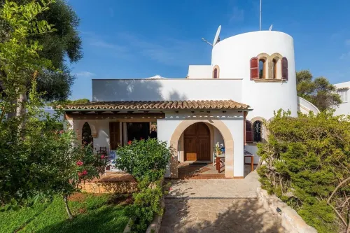 Villa 5 Schlafzimmer, Priv. Pool, Strand- und Zentrumsnah - Homestays