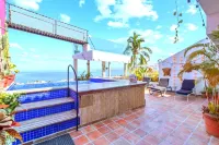 Sunset Ocean View Loft -Steps to Beach & Malecón/Boardwalk-Safe Location Hotels in 