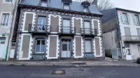 Nice T2 25m2 in Mont dore centrethink about your snow vacations Hotels near Puy de Sancy