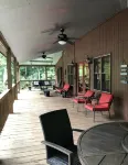 Secluded Cabin, Easy Access, Covered Parking, Small Creek, Whole-Home Backup PWR