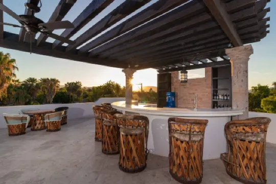 Stunning 3-bedroom home in the town of Loreto.