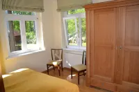 Idyllic apartment 10 minutes to the beach 巴爾克爾斯比住宿飯店