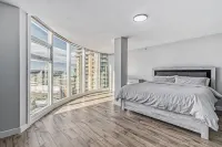Downtown Sub Penthouse W City Views