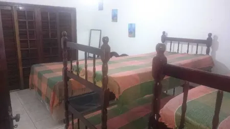 HOUSE IN THE CENTER OF MONGAGUÁ, QUIET STREET, CLOSE TO BANKS, MARKET AND BEACH. Отели в г. Монгагуа