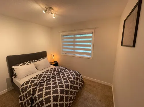 Beautiful and Spacious 3 BDR/3 Beds Home