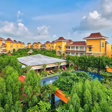 Mayfair Lake Resort