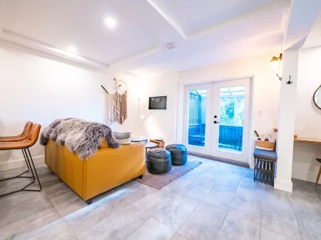 Dog Friendly & Luxury Suite