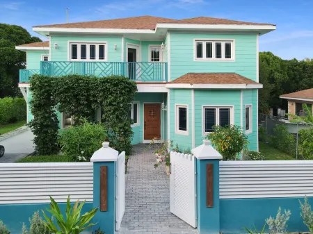 Todd’s Place Harbour Island Отели рядом с достопримечательностью «Остров Харбор»