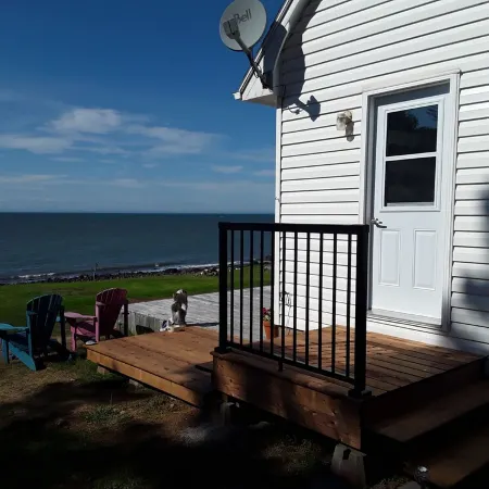 Fundy Sunset Cottage, Oceanfront Tranquility!!