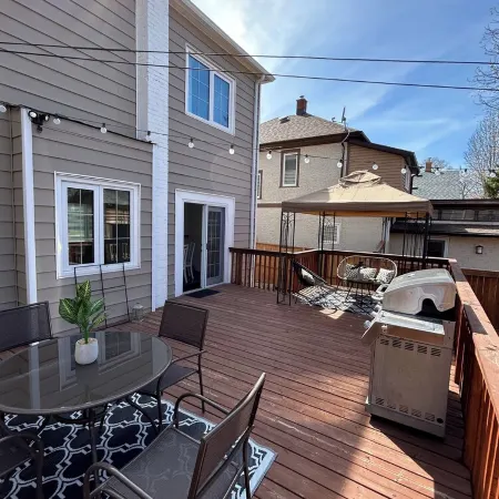 Lovelyhome•Near BU•with TreeHouse•Ideal for Group Stays