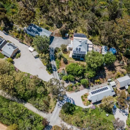 Riesling Trail & Clare Valley Cottages Отели в г. Клэр