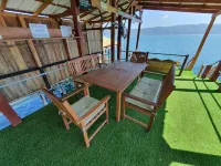Quinta Monarca a beautiful house with private access to the lake