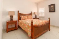 Ocean View Condo located within Bermuda Beach - Gold Standard Approved