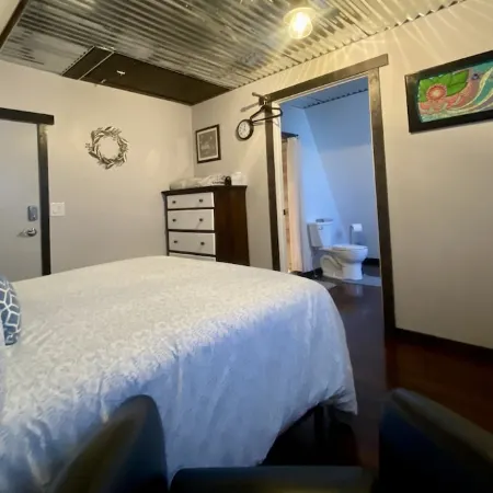 Welcome to wine country Colorado, relax @ the Palisade Chalet on your next trip.