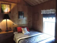 Hansel & Gretel Charming Cabin @ HomeAway Ranch & NoahSanctuary - Pet Friendly!