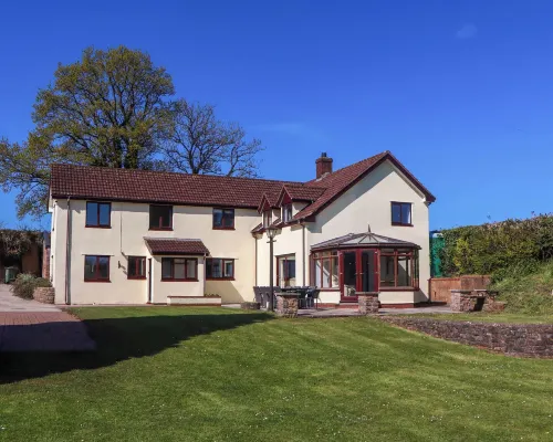 Valley House Hotels in Mid Devon District