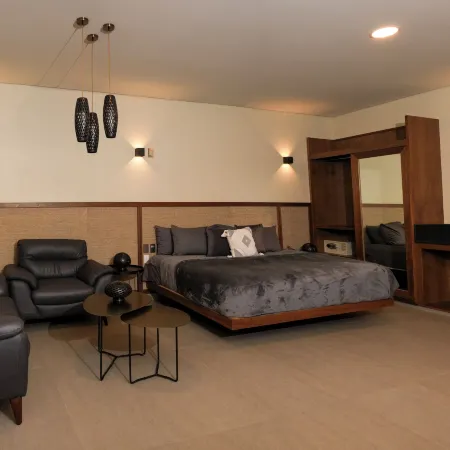 Hotel Zuma Colony