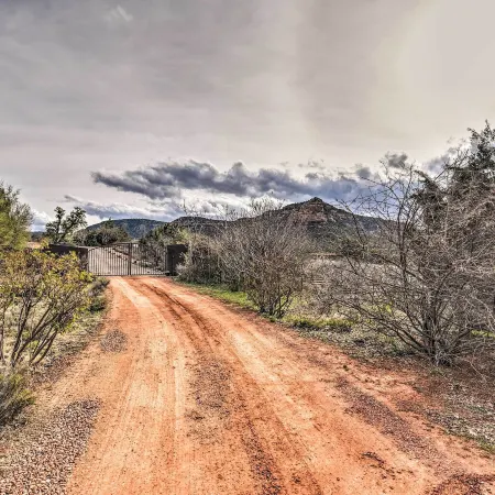 Private Patio & Red Rock Views: Sedona Apt!