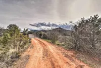 Private Patio & Red Rock Views: Sedona Apt! - Spa
