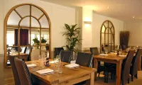 The Kings Arms Hotels in Charlton Horethorne