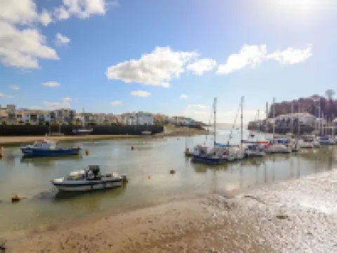 Taliesin Hotels in Porthmadog