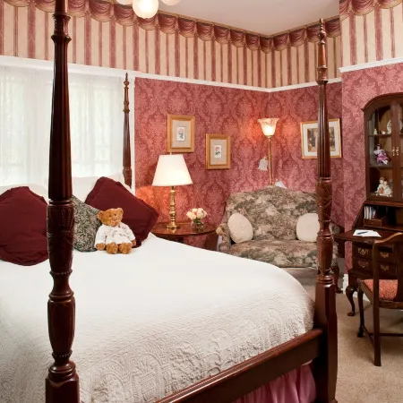 Churchill Manor