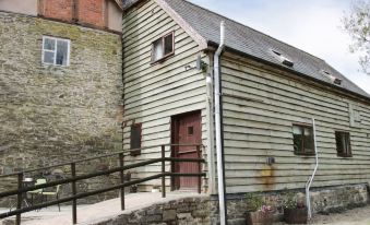 Broughton Stables