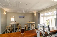 Centennial Court Hotel Hotels in Clyde