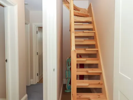 2 Sea Otter House Отели в г. Кингстентон