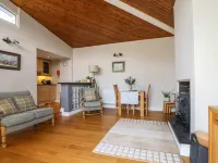 Bramble Lodge Hotels in Whitegate and Marton