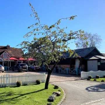 The Winning Post Отели рядом с достопримечательностью «Dramatica»