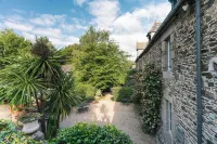 Logis Hôtel Kastell Dinec'h - Pools