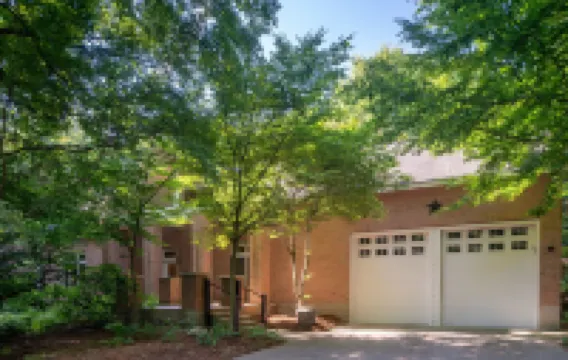Pigeon Creek Inn - Adults Only