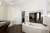Shiraz Villa - badewanne