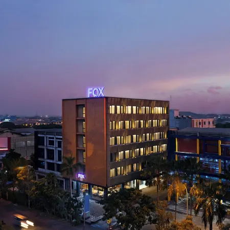 Fox Lite Hotel Cikarang