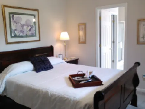 Garden Inn Bed & Breakfast at Bee Rock Hotels in Putnam County