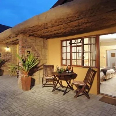 Treetops Guesthouse Hotels near GFI Art Gallery