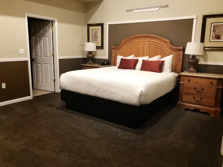 Purple Orchid Resort & Spa Отели рядом с достопримечательностью «Дарси Кент Вайнярдс»