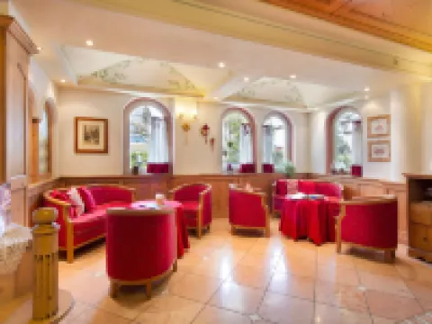 Alpotel Dolomiten Hotels in Molveno