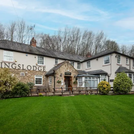 The Kingslodge Inn - the Inn Collection Group Отели рядом с достопримечательностью «Железнодорожный вокзал Дарема»