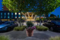 Van der Valk Hotel Duiven Bij Arnhem A12 - parking
