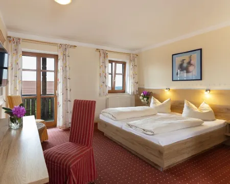 Landgasthof Zum Kirchenwirt Hotels in Kellberg