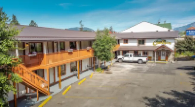 Cedar Motel