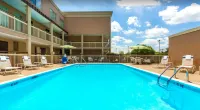 Days Inn by Wyndham Florence Cincinnati Area