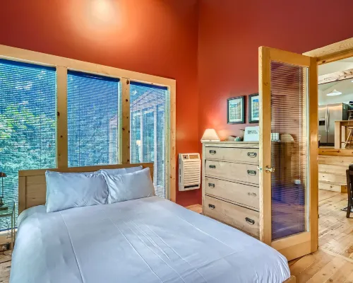 High Altitude Haven 3 Bedroom Home by RedAwning Hotels in Fairplay