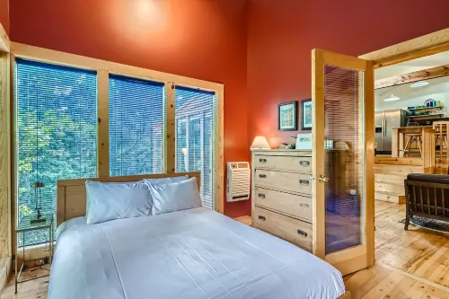 High Altitude Haven 3 Bedroom Home by RedAwning