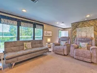 Pet-Friendly Home w/ Deck in Broken Bow! Hotels in Broken Bow