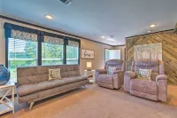 Pet-Friendly Home w/ Deck in Broken Bow!