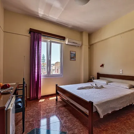 Lucia Hotel
