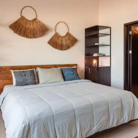 Beach house w/ private pool & sandy beach for 8